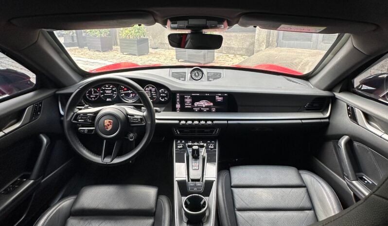 
								Porsche 911 Carrera 992.1 full									