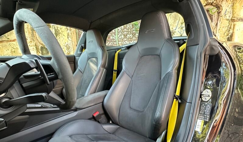 
								Porsche 911 Targa 4 GTS 992.1 full									