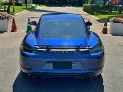 
										Porsche Cayman GTS full									