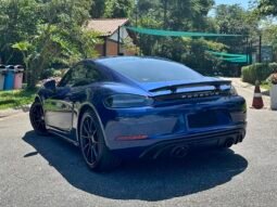 
										Porsche Cayman GTS full									