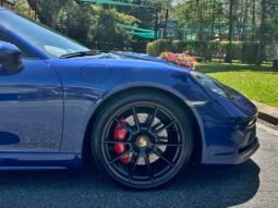 
										Porsche Cayman GTS full									