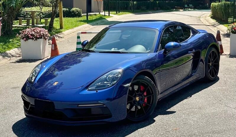 
								Porsche Cayman GTS full									