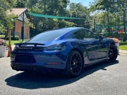 
										Porsche Cayman GTS full									