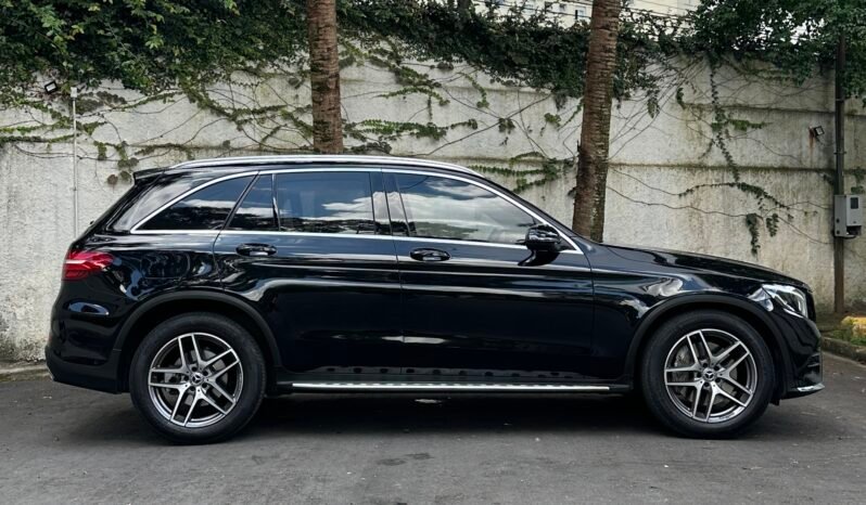 
								Mercedes-Benz GLC 250 Sport full									