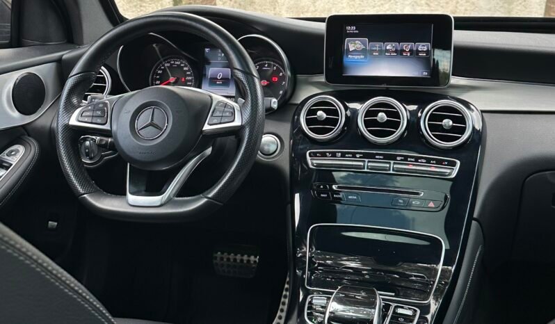 
								Mercedes-Benz GLC 250 Sport full									