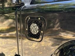 
										Land Rover Defender 90 full									