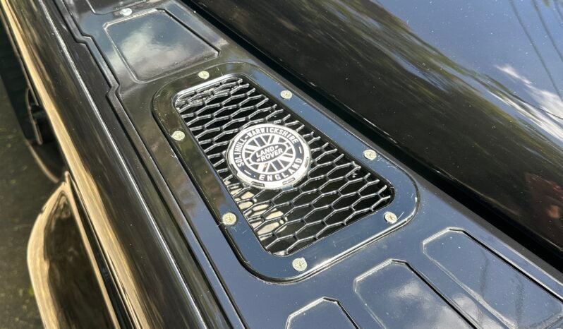 
								Land Rover Defender 90 full									