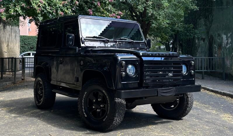 
								Land Rover Defender 90 full									