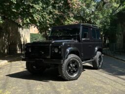 
										Land Rover Defender 90 full									