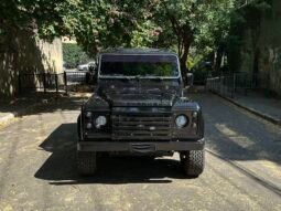 
										Land Rover Defender 90 full									