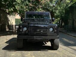 
										Land Rover Defender 90 full									