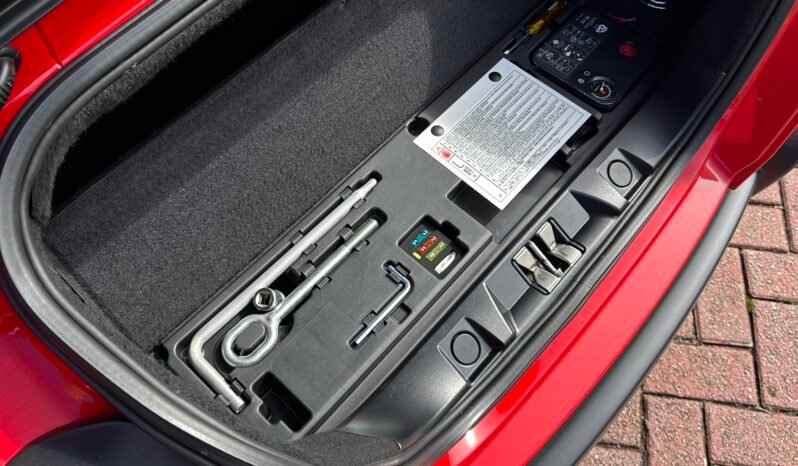 
								Ferrari Roma full									
