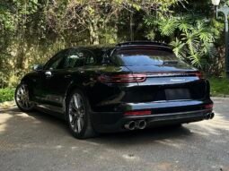 
										Porsche Panamera 4 E-Hybrid Sport Turismo full									