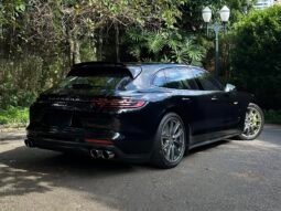 
										Porsche Panamera 4 E-Hybrid Sport Turismo full									