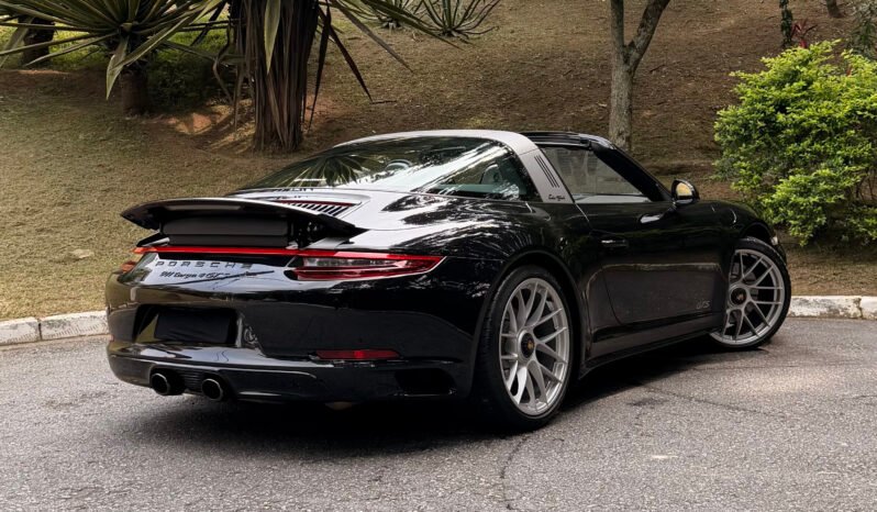 
								Porsche 911 Targa 4 GTS 991.2 full									
