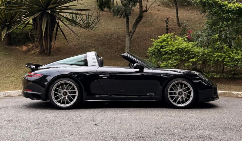 
								Porsche 911 Targa 4 GTS 991.2 full									