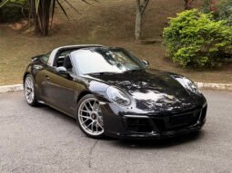 
										Porsche 911 Targa 4 GTS 991.2 full									