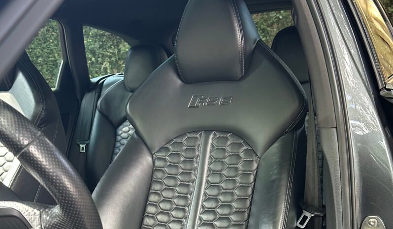 
								Audi RS6 Avant full									