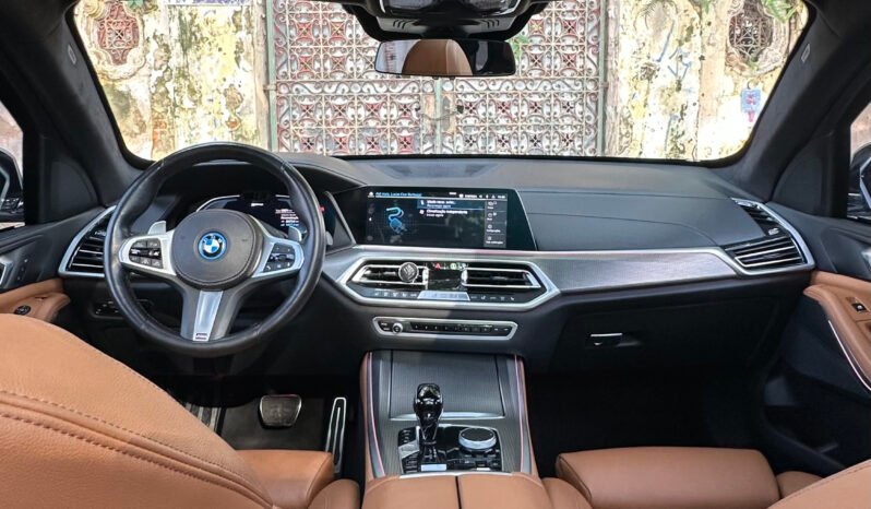 
								BMW X5 xDrive45e full									