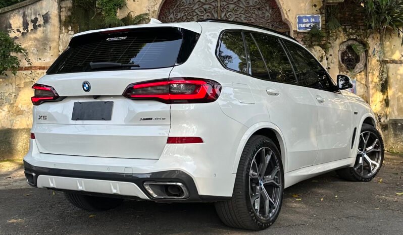 
								BMW X5 xDrive45e full									