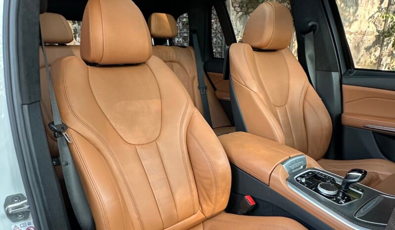 
								BMW X5 xDrive45e full									