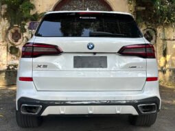 
										BMW X5 xDrive45e full									