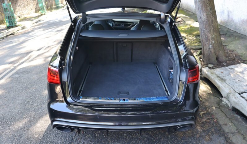
								Audi RS6 Avant full									