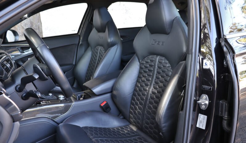
								Audi RS6 Avant full									