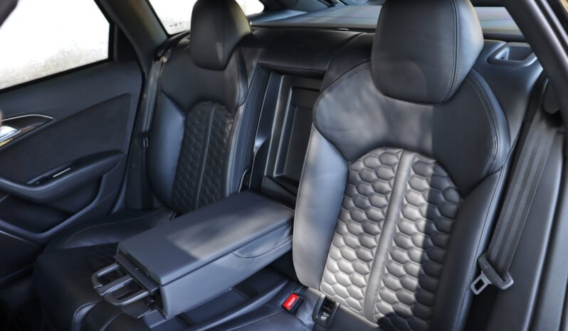 
								Audi RS6 Avant full									