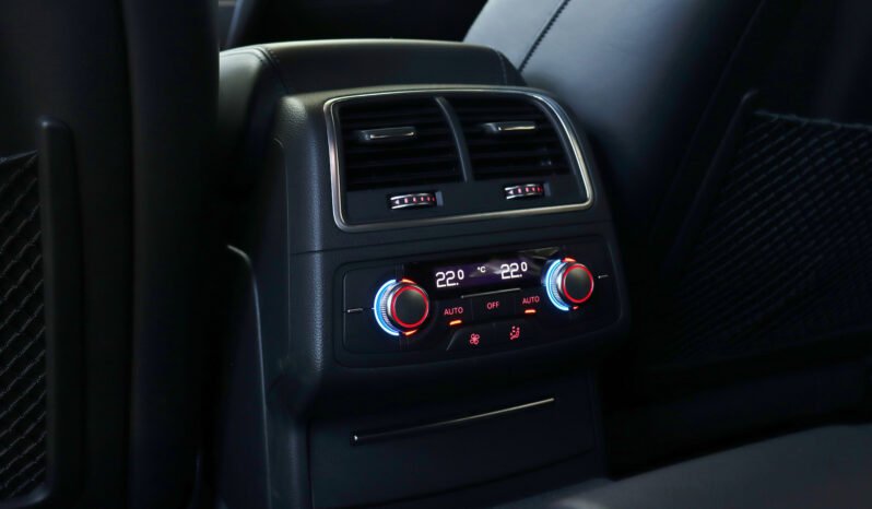 
								Audi RS6 Avant full									