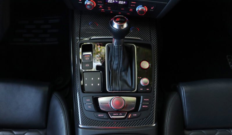 
								Audi RS6 Avant full									