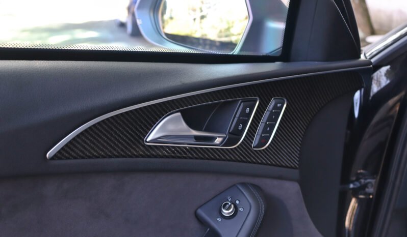 
								Audi RS6 Avant full									