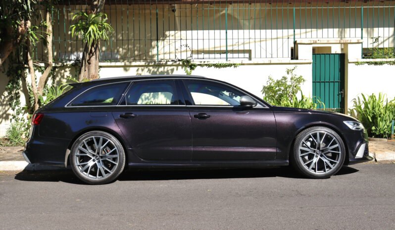 
								Audi RS6 Avant full									