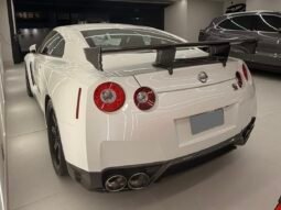 
										Nissan GTR Black Edition full									