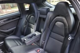 
										Porsche Panamera 4 E-Hybrid Sport Turismo full									