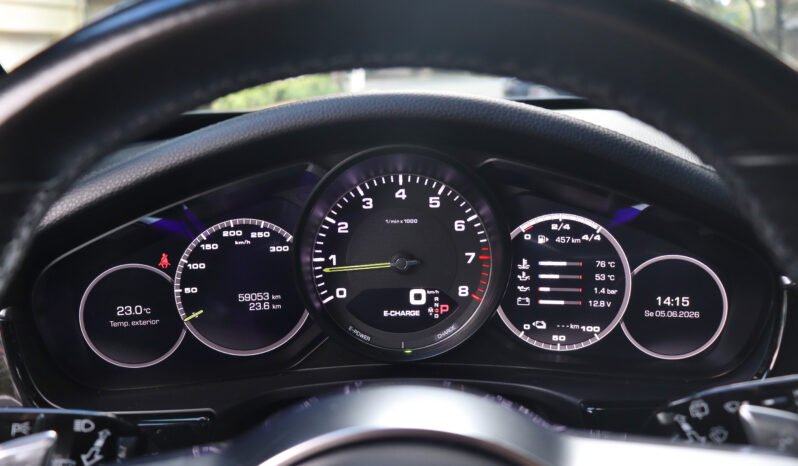 
								Porsche Panamera 4 E-Hybrid Sport Turismo full									