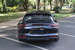 
										Porsche Panamera 4 E-Hybrid Sport Turismo full									