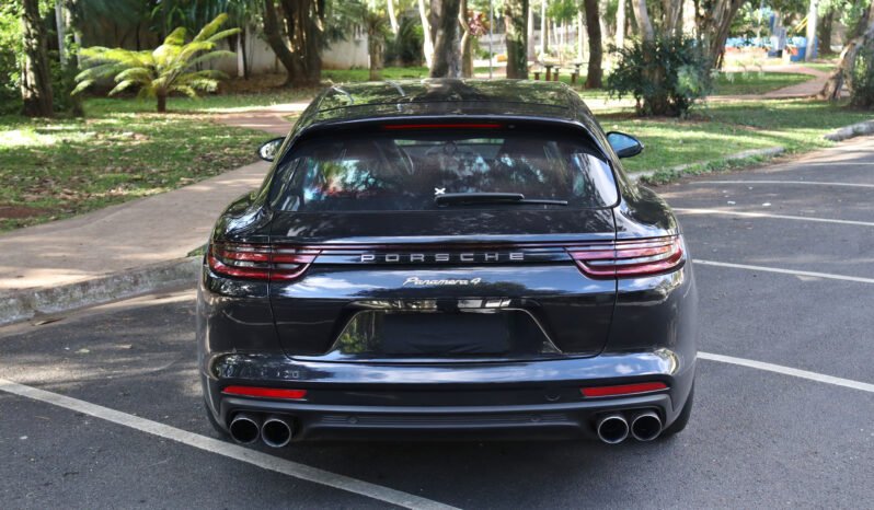 
								Porsche Panamera 4 E-Hybrid Sport Turismo full									