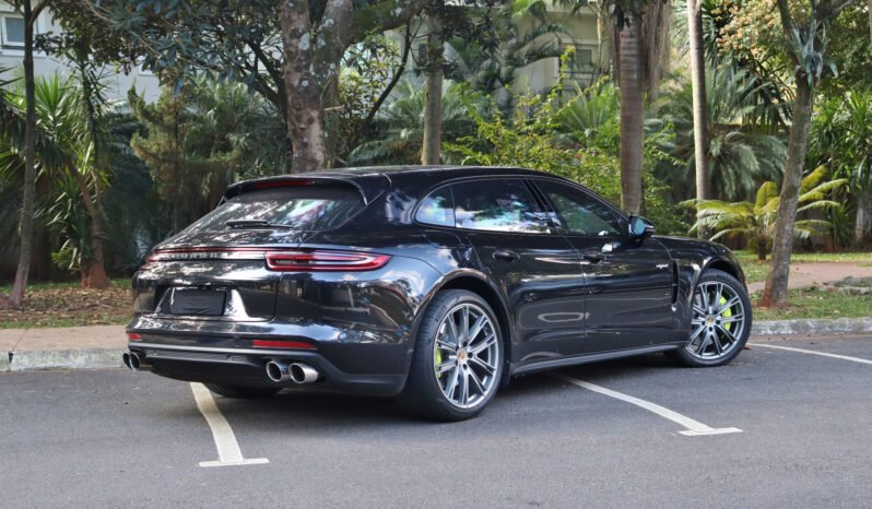 
								Porsche Panamera 4 E-Hybrid Sport Turismo full									