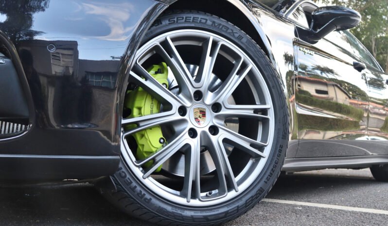 
								Porsche Panamera 4 E-Hybrid Sport Turismo full									
