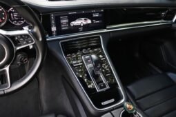 
										Porsche Panamera 4 E-Hybrid Sport Turismo full									