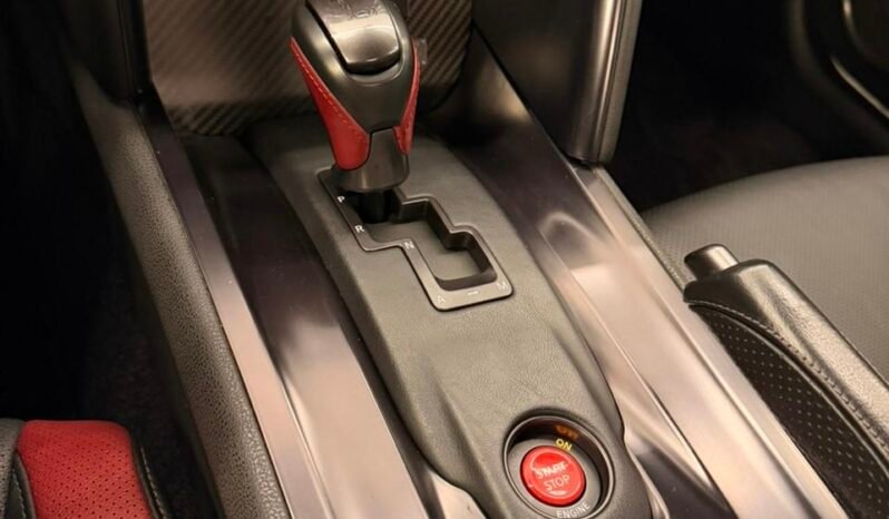 
								Nissan GTR Black Edition full									