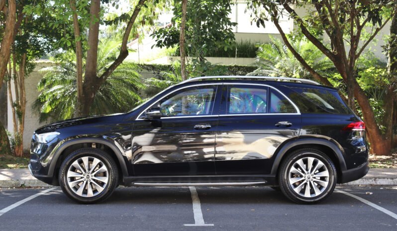 
								Mercedes-Benz GLE 400d 4Matic full									