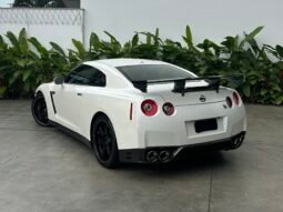 
										Nissan GTR Black Edition full									