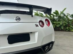 
										Nissan GTR Black Edition full									