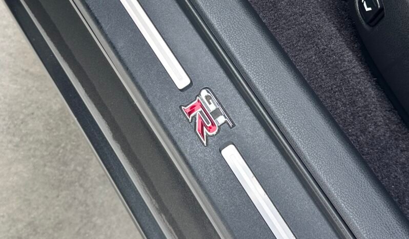 
								Nissan GTR Black Edition full									