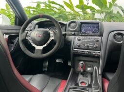 
										Nissan GTR Black Edition full									