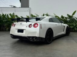 
										Nissan GTR Black Edition full									