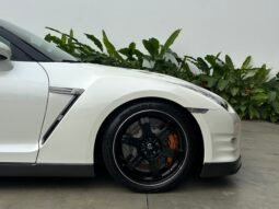 
										Nissan GTR Black Edition full									
