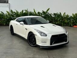 
										Nissan GTR Black Edition full									